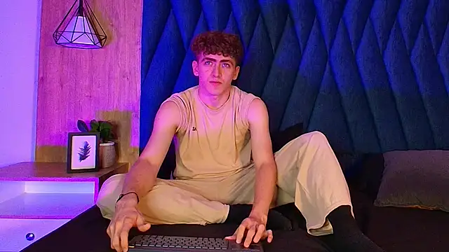 Tyler_Mcreyn Webbikameraesitys