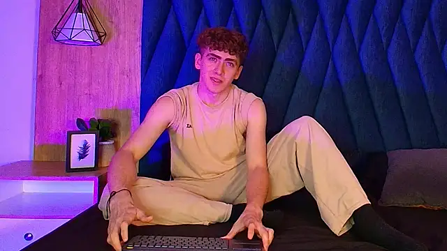Tyler_Mcrey Webcam show