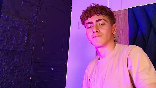 Tyler_Mcrey's Webcam Show