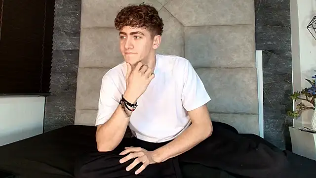 Tyler_Mcrey's Webcam Show