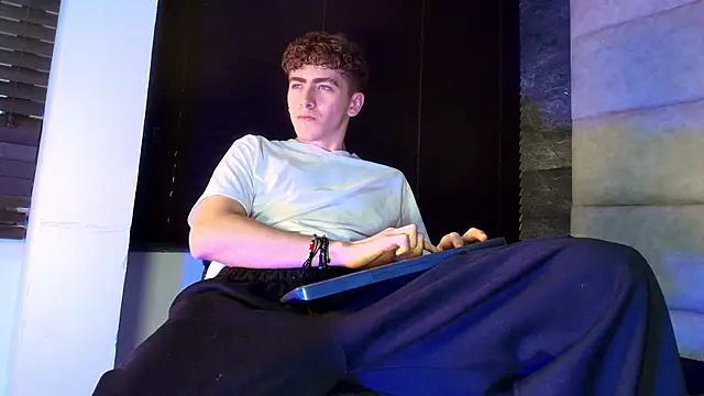 Tyler_Mcrey Webcam Show