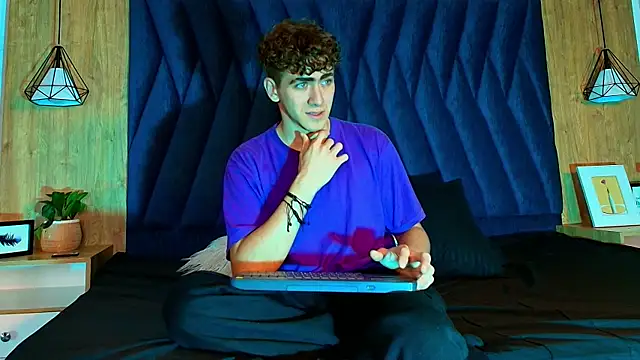Tyler_Mcrey webcam show