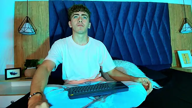 Tyler_Mcrey's Webcam Show