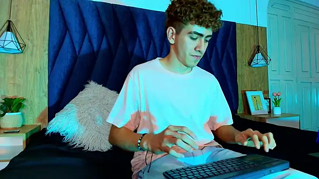Tyler_Mcrey – webcam-show