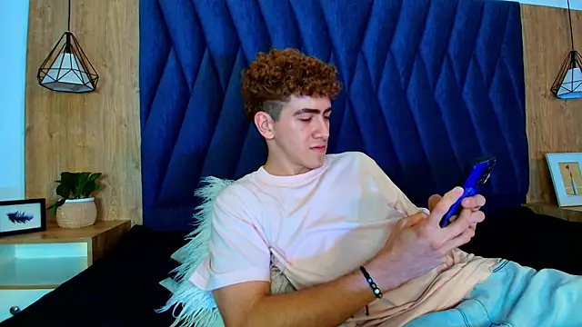 Tyler_Mcrey Webcam-Show