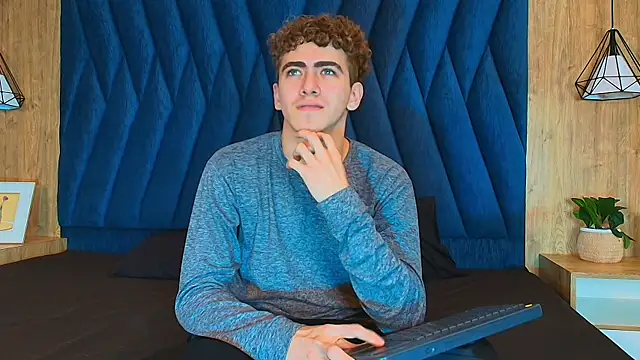 Tyler_Mcrey's Webcam Show