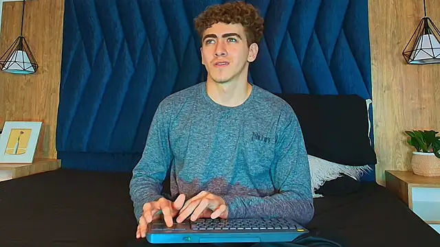 Tyler_Mcreyn Webbikameraesitys