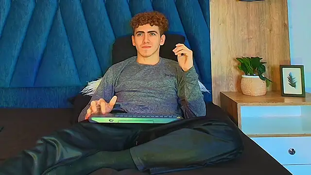 Tyler_Mcrey webkamerás műsora