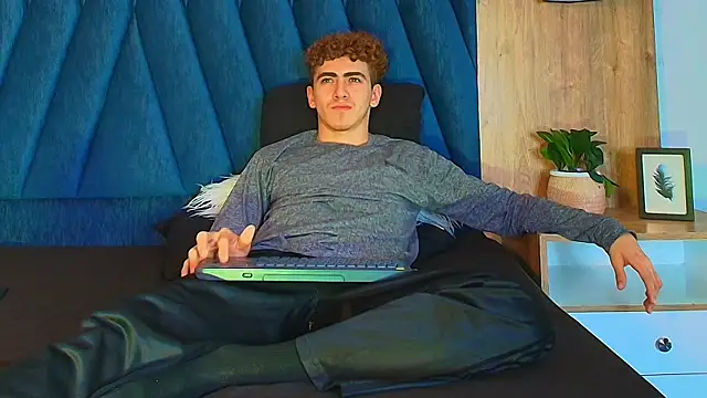 Tyler_Mcrey's Webcam Show