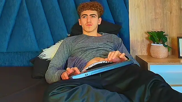 Tyler_Mcrey's Webcam Show