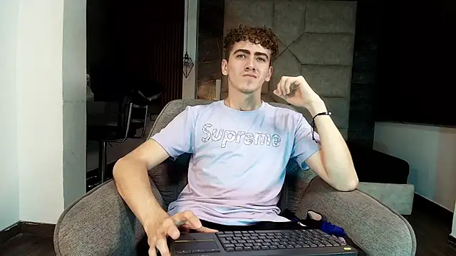 Tyler_Mcrey Pertunjukan Webcam