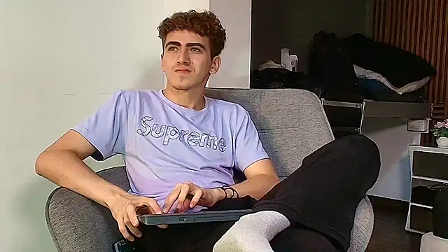 הופעת וובקאם של Tyler_Mcrey