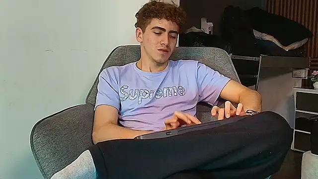 Tyler_Mcrey's Webcam Show