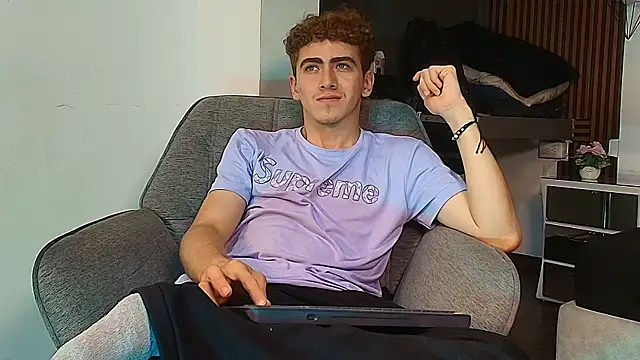 Tyler_Mcrey's Webcam Show