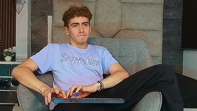 Tyler_Mcreyn Webbikameraesitys