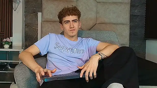 Tyler_Mcrey Шоу с уебкамера