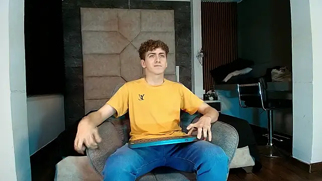 Tyler_Mcrey 在線直播表演