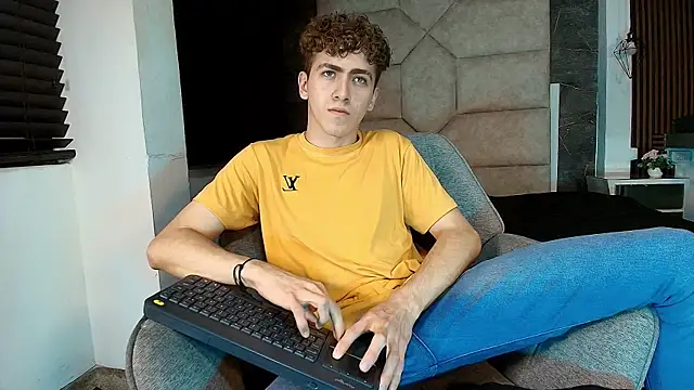 Tyler_Mcrey – webcam-show