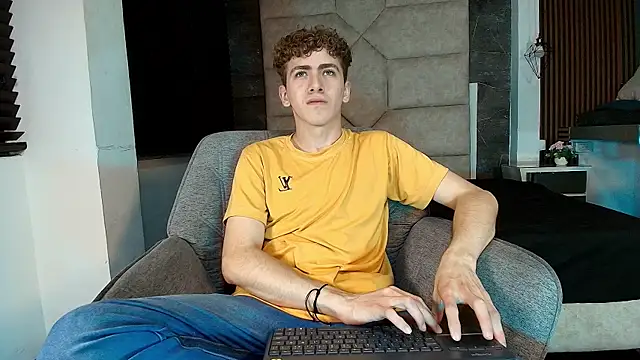 Tyler_Mcrey's Webcam Show