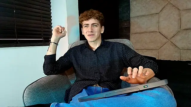 Tyler_Mcrey's Webcam Show