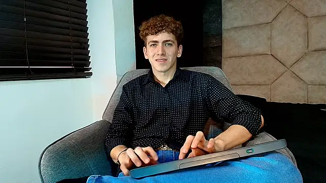 Tyler_Mcreyn Webbikameraesitys