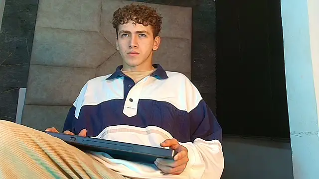 Tyler_Mcrey Webcam-Show