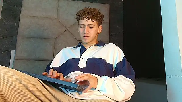 Tyler_Mcrey webcam show
