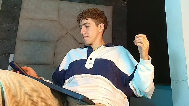 Tyler_Mcrey Show Webcam