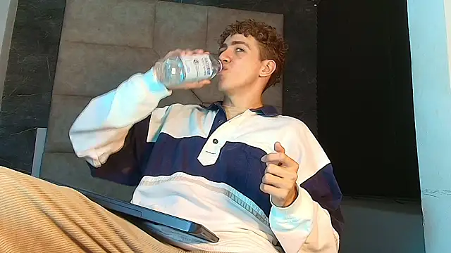Tyler_Mcrey Show Webcam