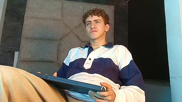 Tyler_Mcrey Webcam show