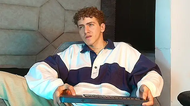 Tyler_Mcrey Webcam-Show