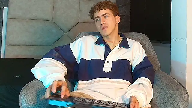 Tyler_Mcrey webcam show