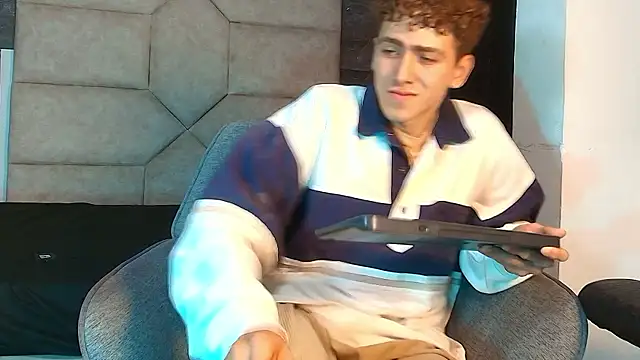 Tyler_Mcrey Show Webcam