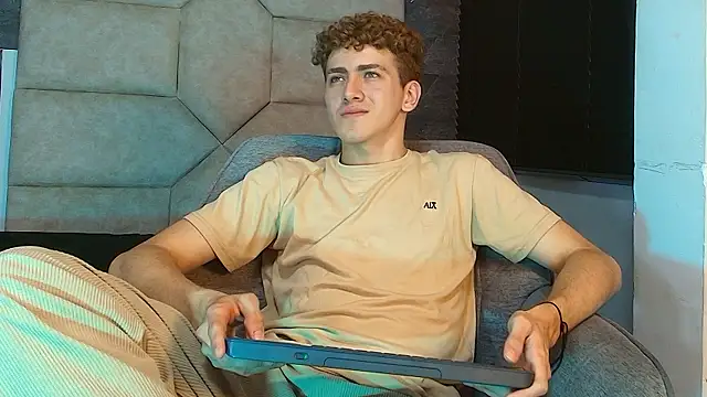 Tyler_Mcrey webkamerás műsora