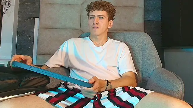 Tyler_Mcrey Шоу с уебкамера