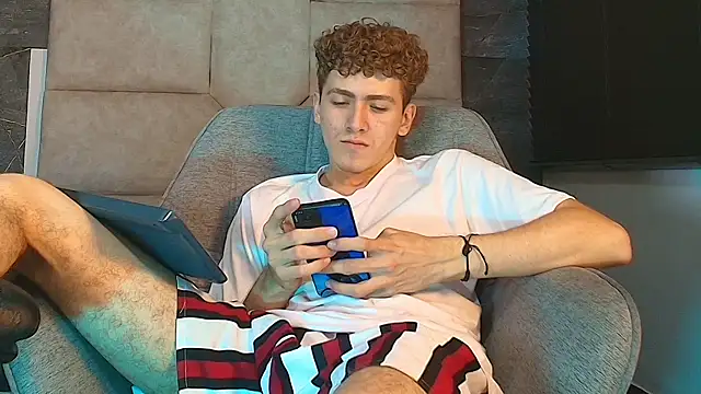 Tyler_Mcrey Webcam-Show