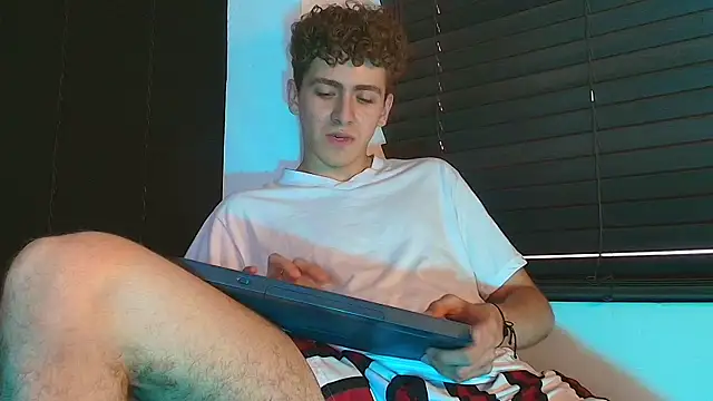Tyler_Mcrey Webcam-Show