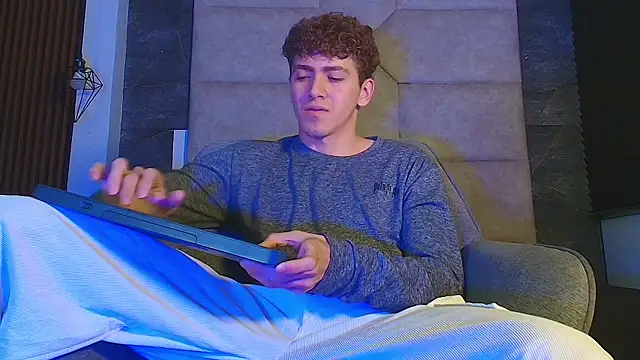 Tyler_Mcrey webcam show
