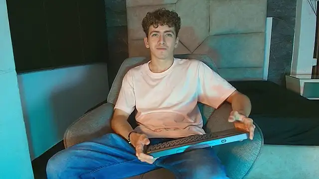 Tyler_Mcrey Webcamshow