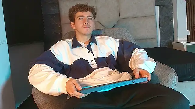 Tyler_Mcrey webcam show