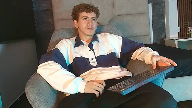 Tyler_Mcrey Pertunjukan Webcam