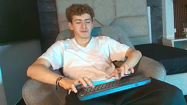 Tyler_Mcrey Webcam show