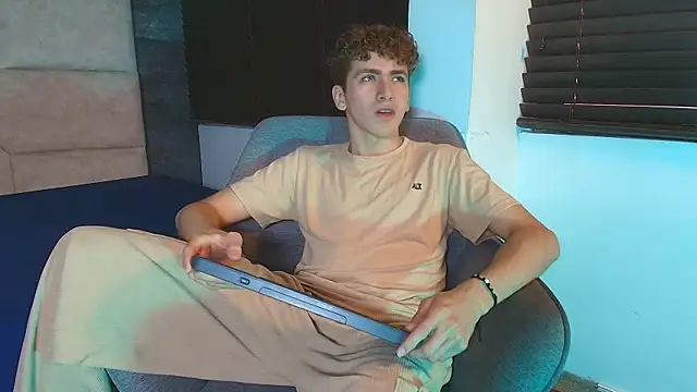 Tyler_Mcrey webcam show