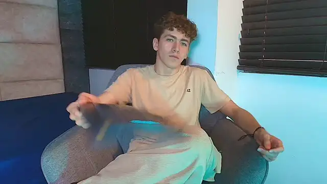 Tyler_Mcrey Show Webcam