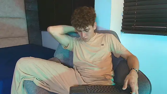 Tyler_Mcrey Шоу с уебкамера