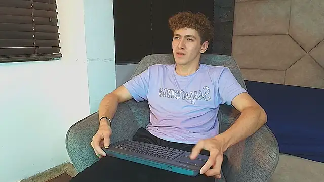Tyler_Mcreyn Webbikameraesitys