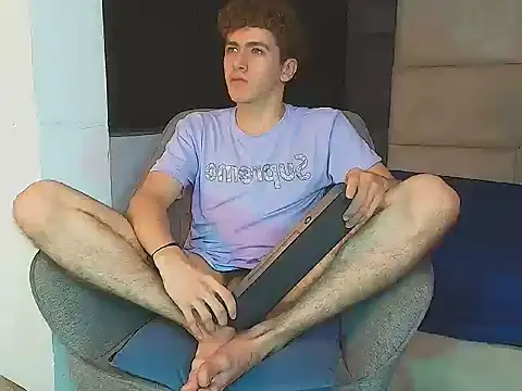 Tyler_Mcreyのウェブカメラショー