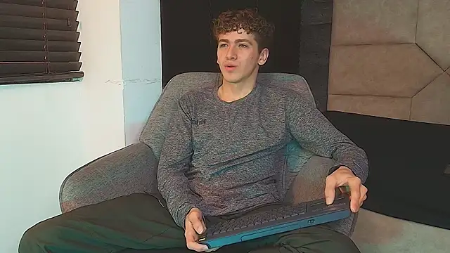 Tyler_Mcrey webkamerás műsora