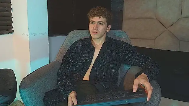 Tyler_Mcrey's Webcam Show