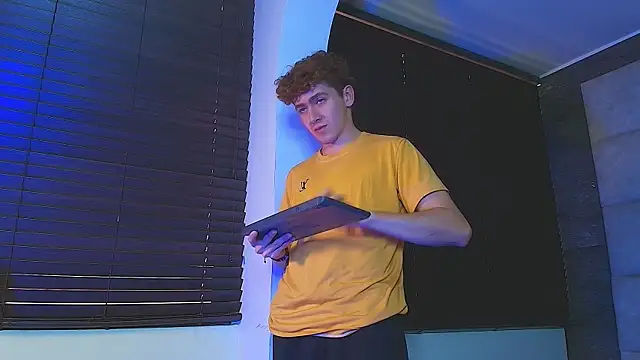 Tyler_Mcrey Show Webcam